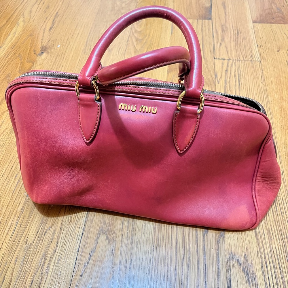 Miu Miu Red Leather Duffel Bag with Structured Design - Picture 10 of 13
